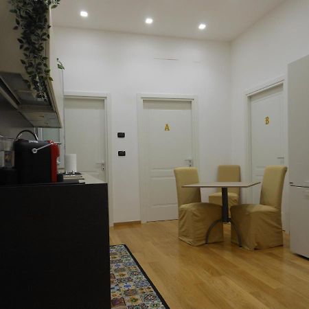 New Rooms Center Bari Bagian luar foto