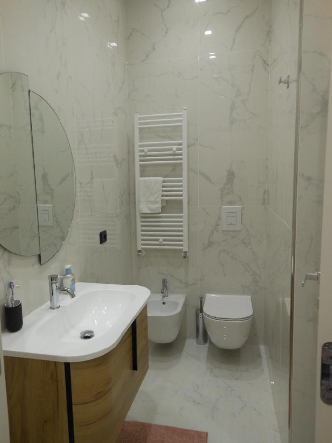New Rooms Center Bari Bagian luar foto