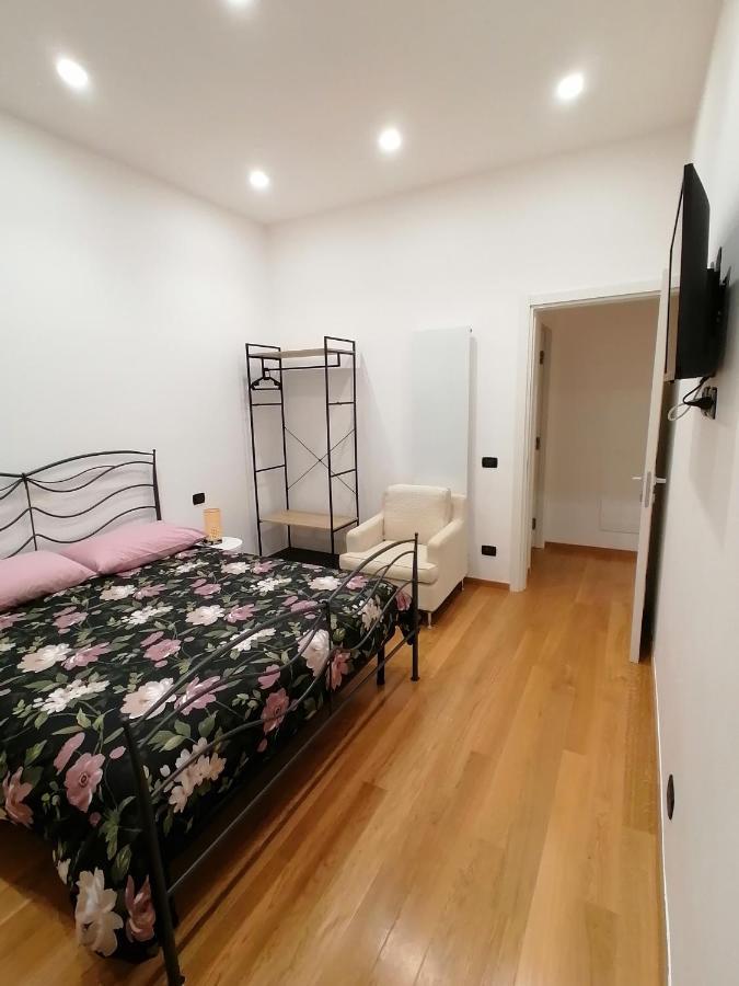 New Rooms Center Bari Bagian luar foto