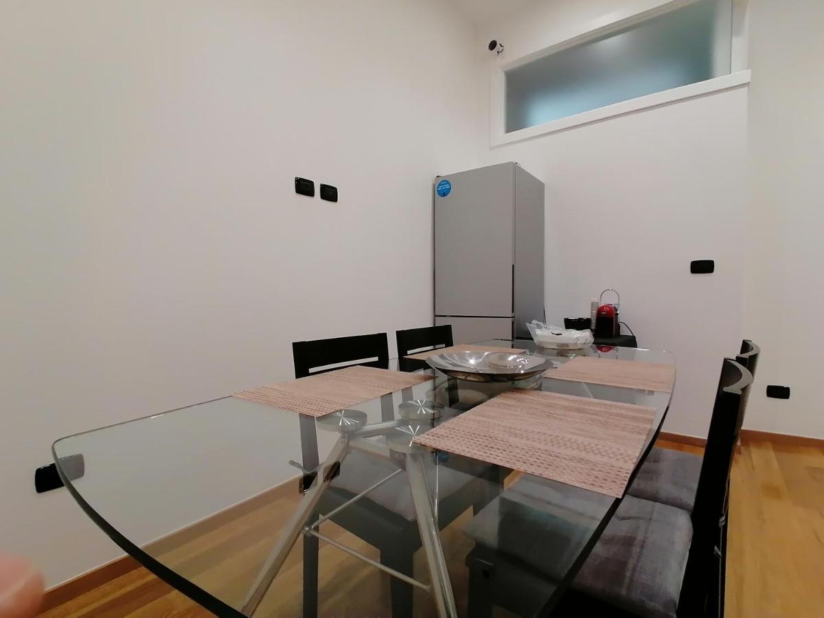 New Rooms Center Bari Bagian luar foto