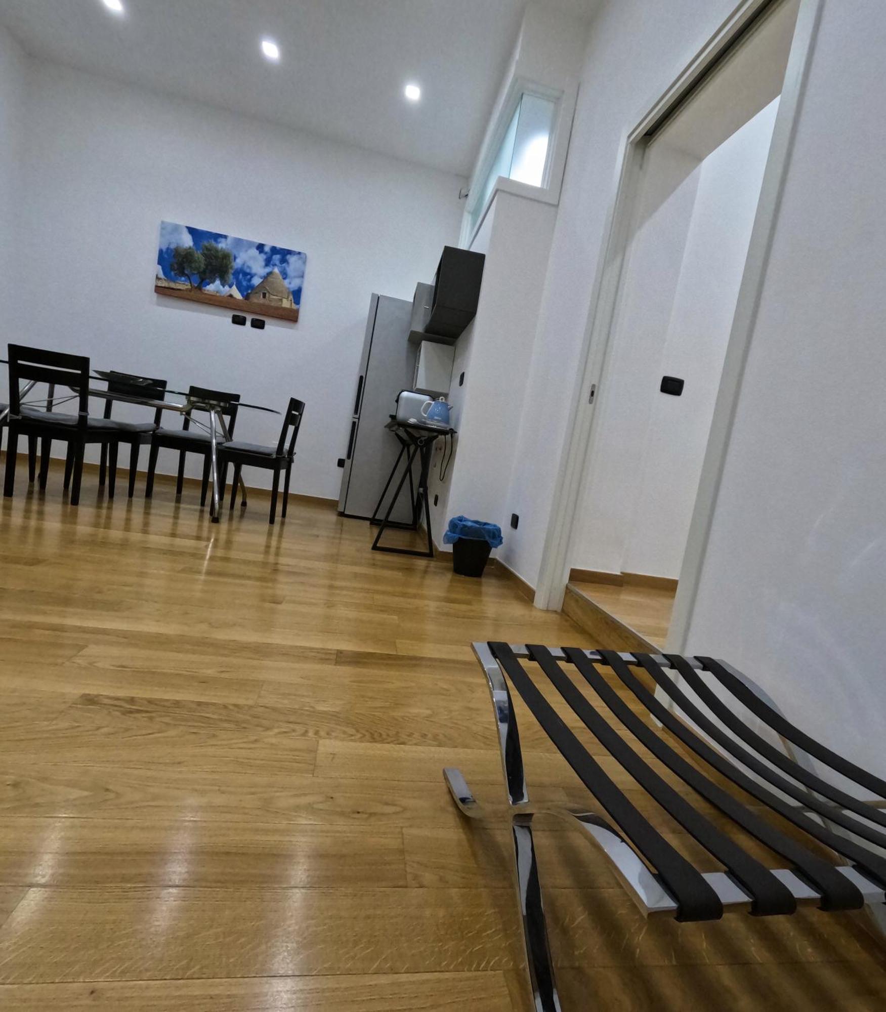 New Rooms Center Bari Bagian luar foto